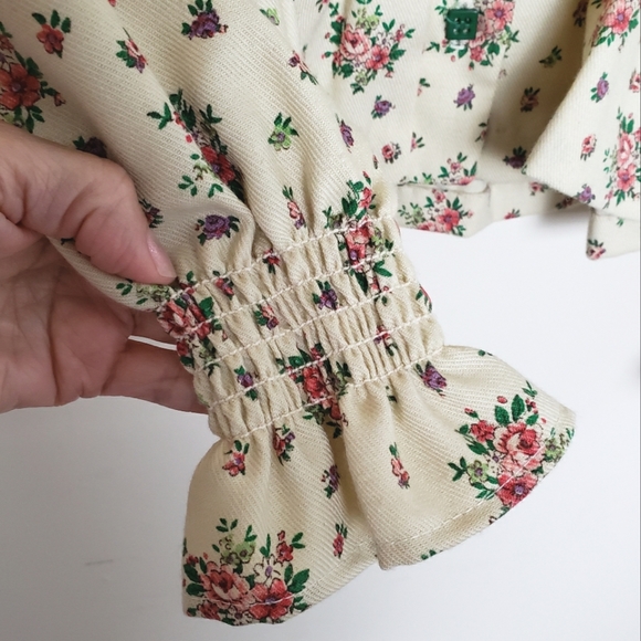 Vintage Upstairs Closet Floral Print Top - Picture 7 of 16